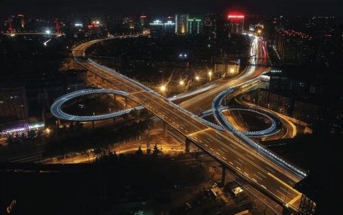 我公司设计监理的京广快速路工程胜利建成通车 我公司设计监理的京广快速路工程胜利建成通车