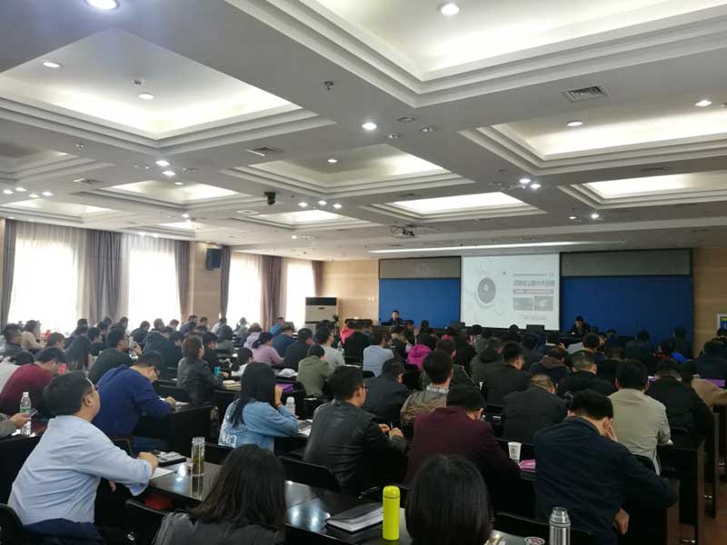 公司代表赴河北开展大件运输讲座