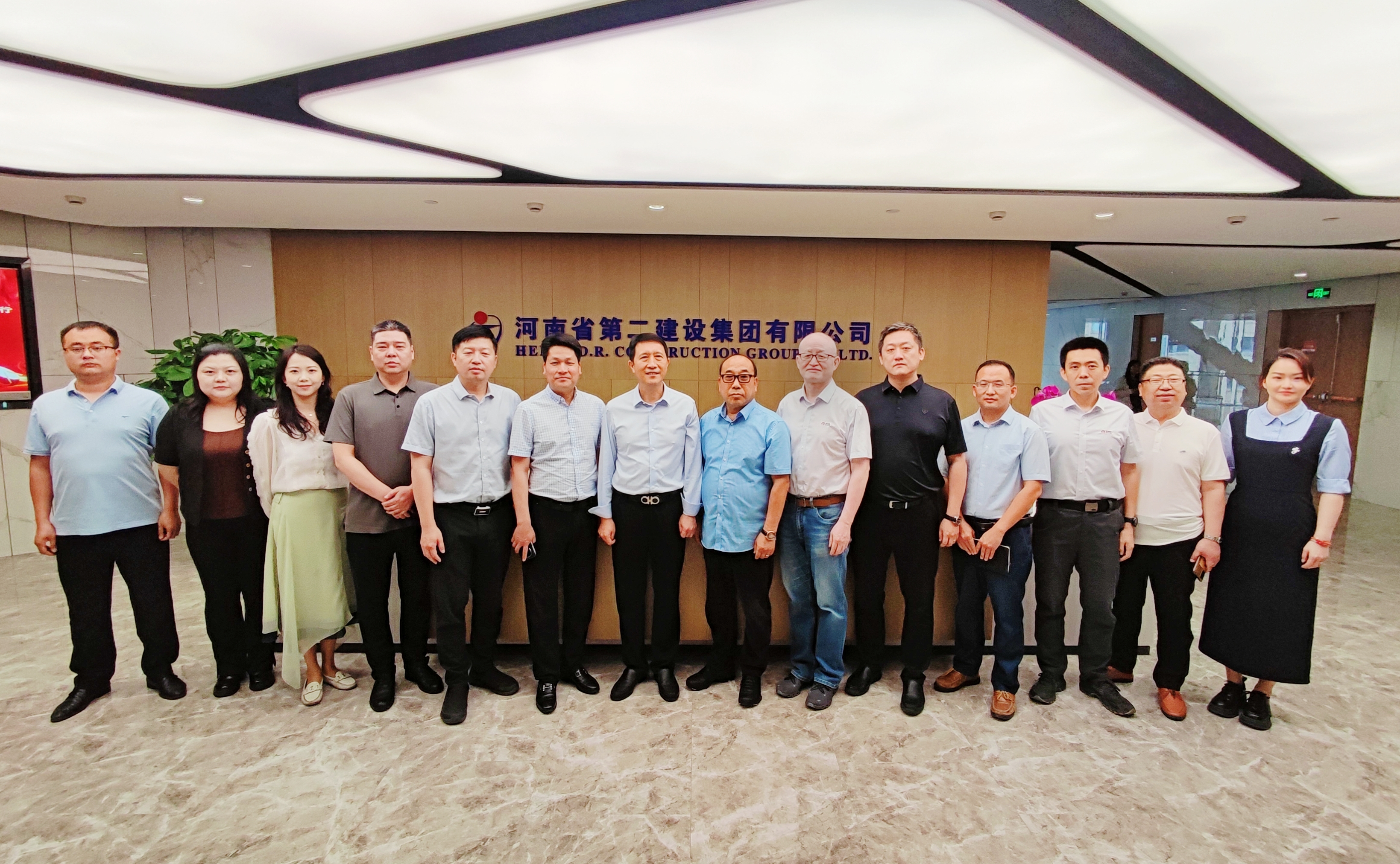 公司总经理汤意赴河南二建开展业务交流/ 公司总经理汤意赴河南二建开展业务交流